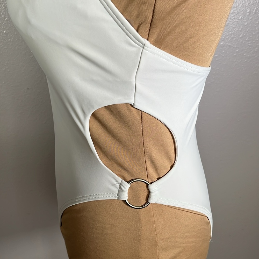 White plunge side cut out o- ring detail sexy glam Y2K one piece swimsuit sz S - Picture 5 of 7